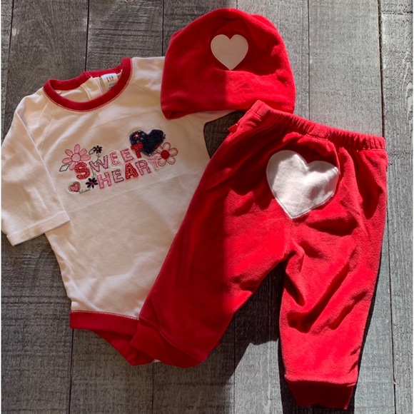 GAP Sweetheart Velour Pant Set - Picture 3 of 8